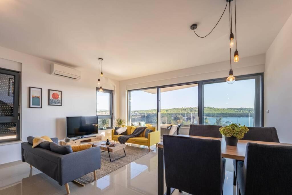 Apartment Emarin Banjole Bagian luar foto