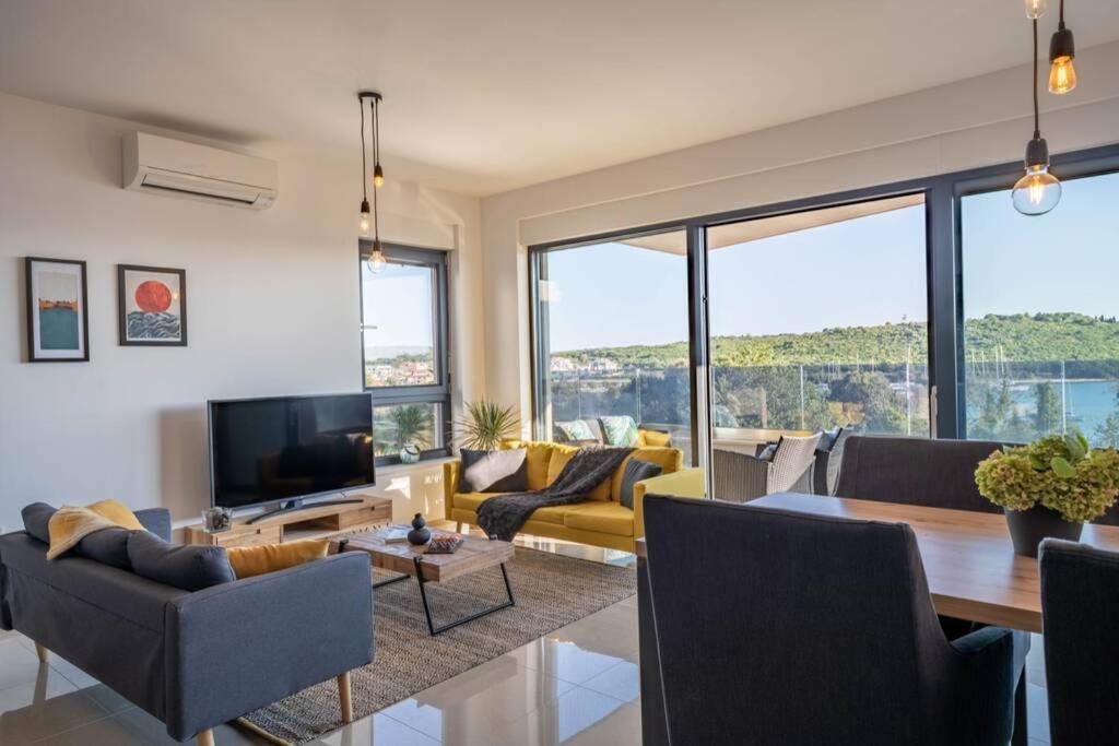 Apartment Emarin Banjole Bagian luar foto